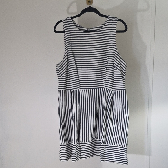Forever 21 Blue and White Sleeveless Mini Sundress - Picture 1 of 5